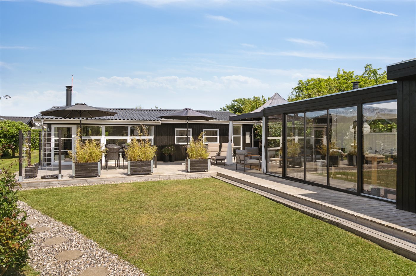 Ferienhaus mit Whirlpool & Sauna – 125m zum Hasmark Strand