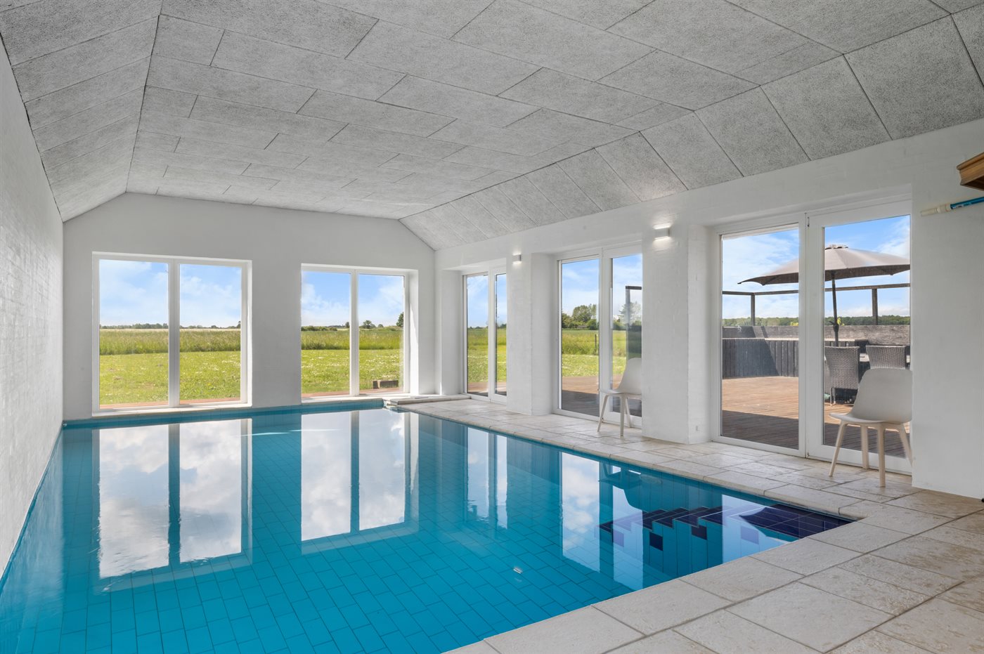 Wellness, Pool & Meerblick – Urlaubsglück in Törresö - Bild 2