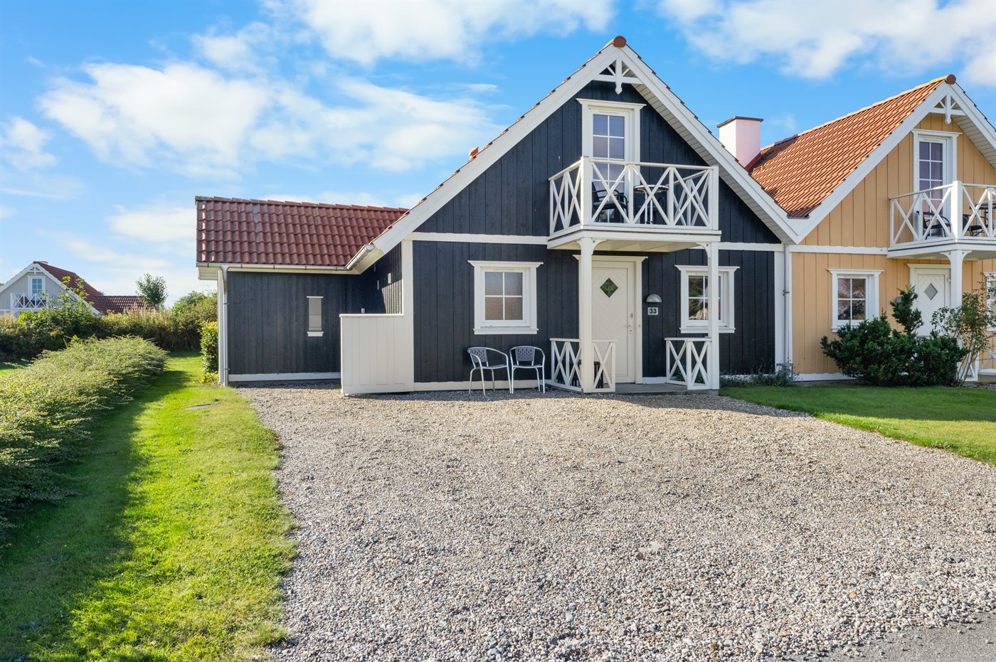 Ferienhaus am Bro Strand mit Meerblick, Sauna & Whirlpool - Bild 3