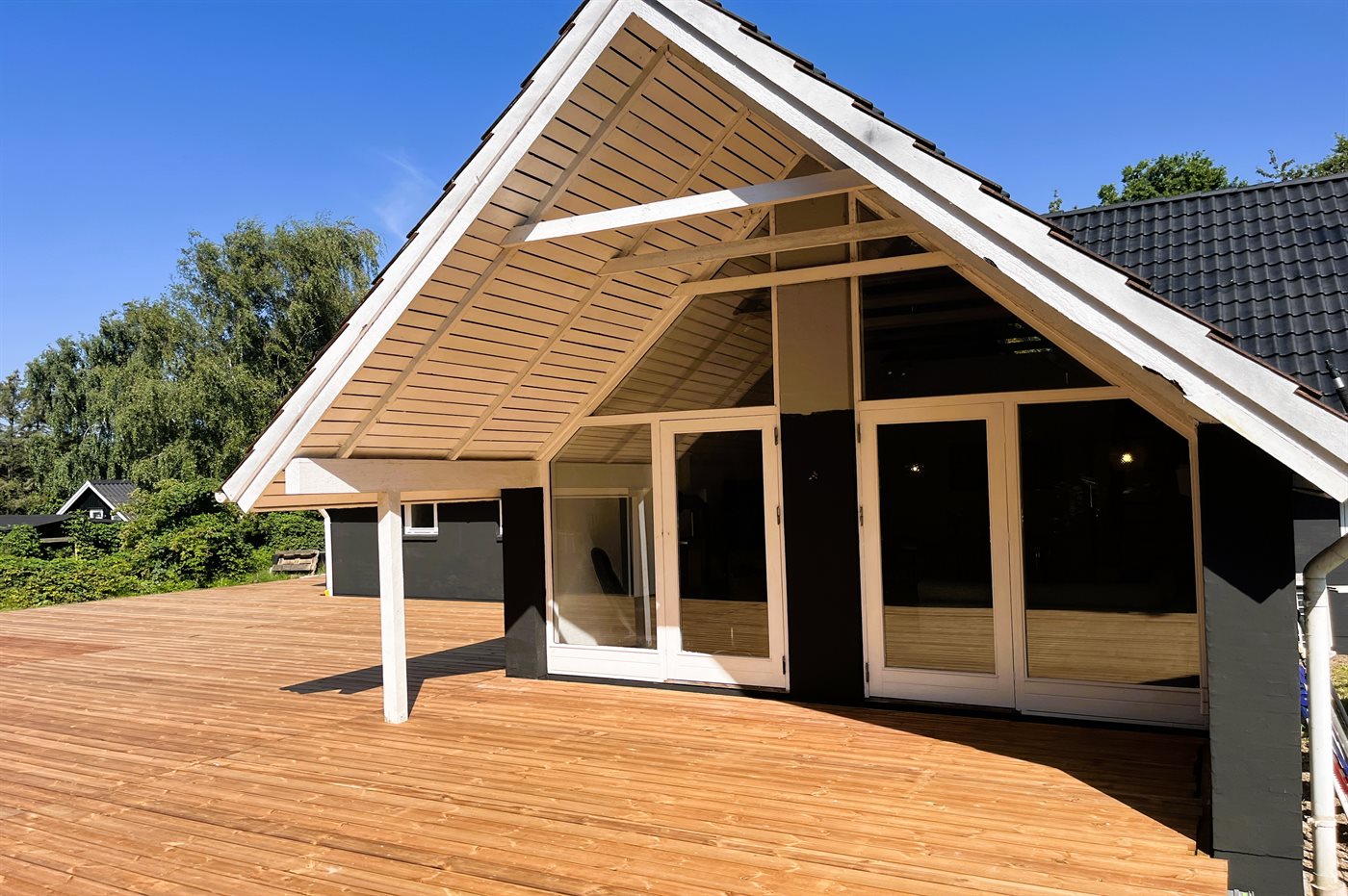 Großzügiges Ferienhaus mit Sauna, Kamin und Nähe zum Strand
