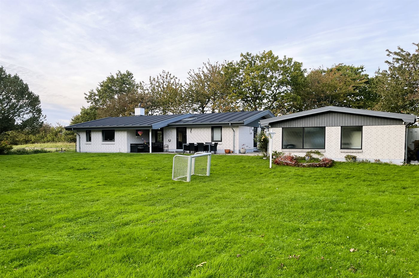 Meerblick, Sauna & Strand – Familienzeit auf Langeland