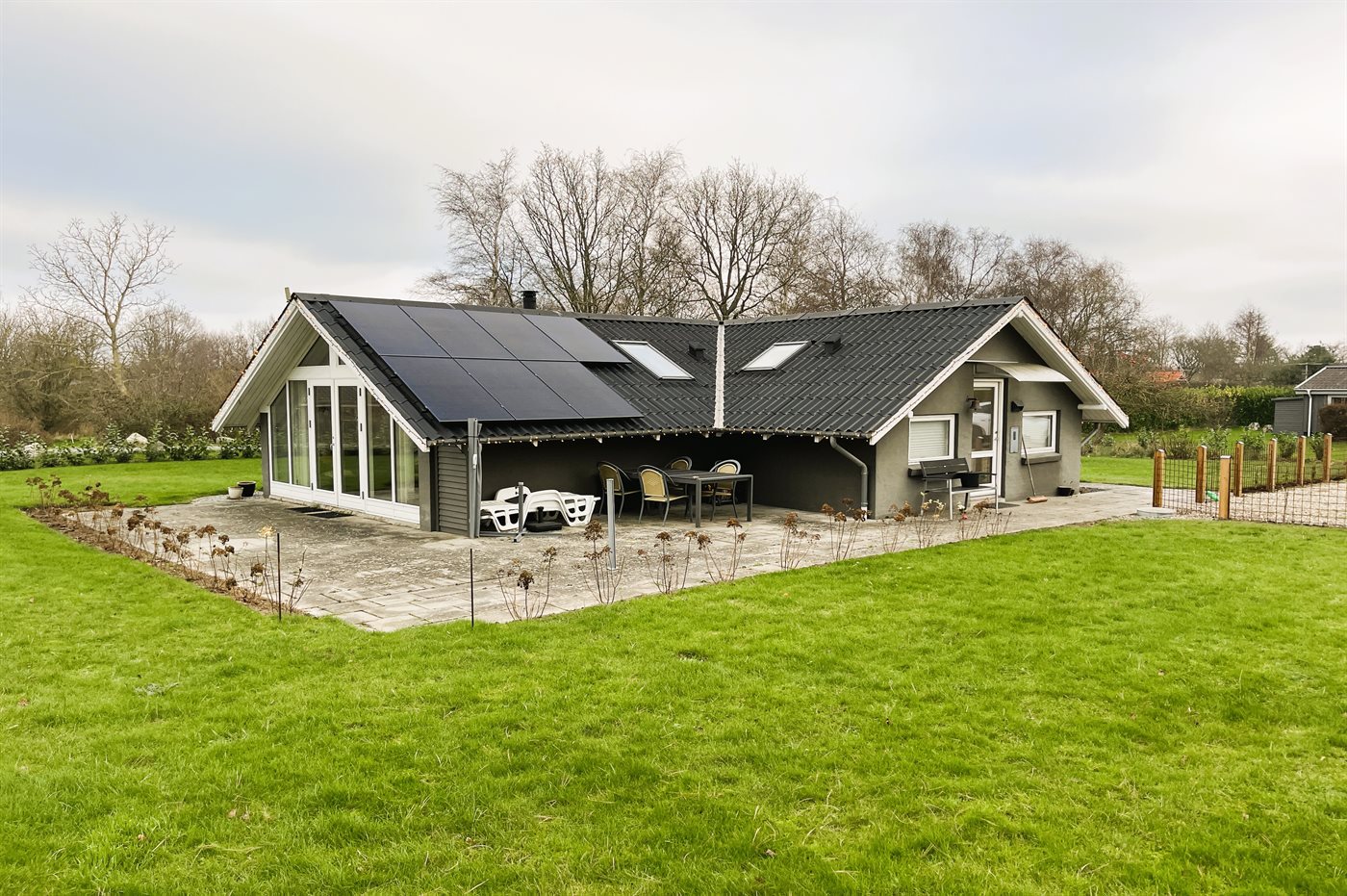 Familienurlaub mit Hot Tub – Hygge unter Langelands Sonne