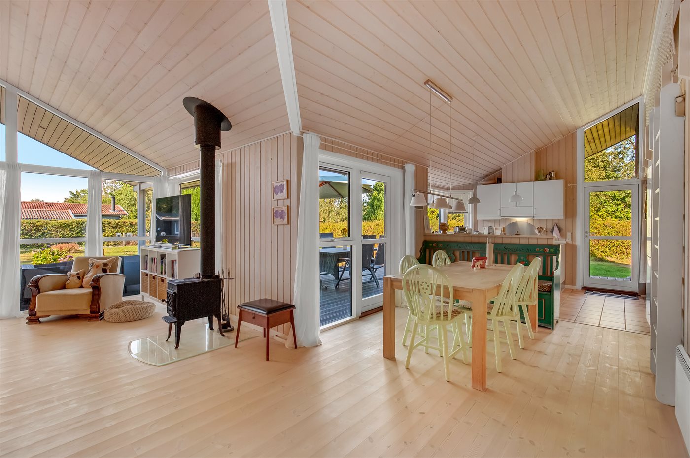 Wohlfühloase mit Sauna, Kamin und Ostseeglück in Gedesby - Bild 3