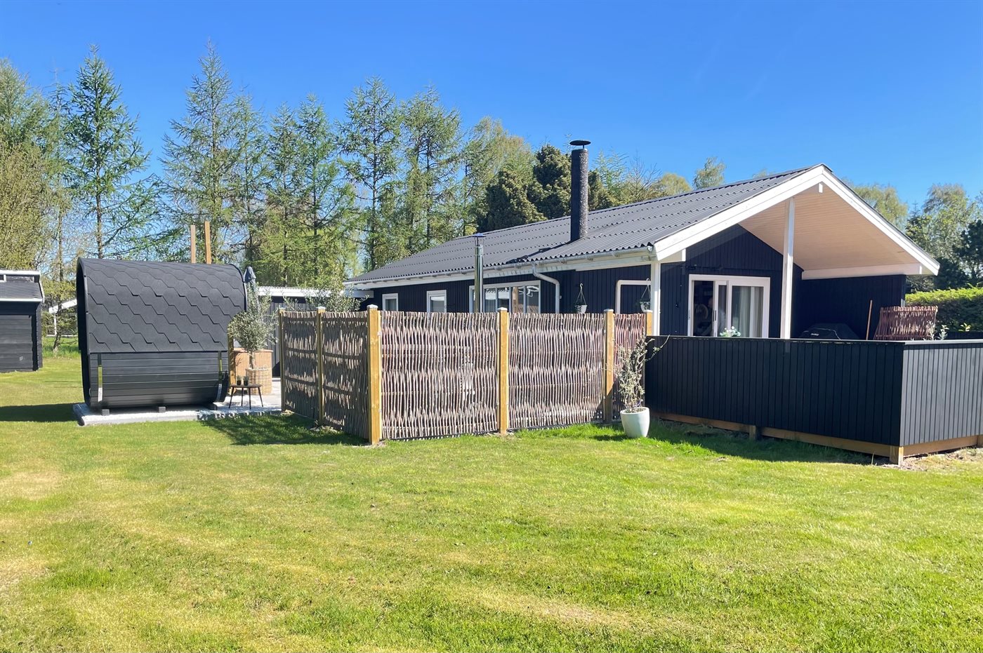 Entspanne im traumhaften Ferienhaus mit Hot-Tub und Sauna! - Bild 2