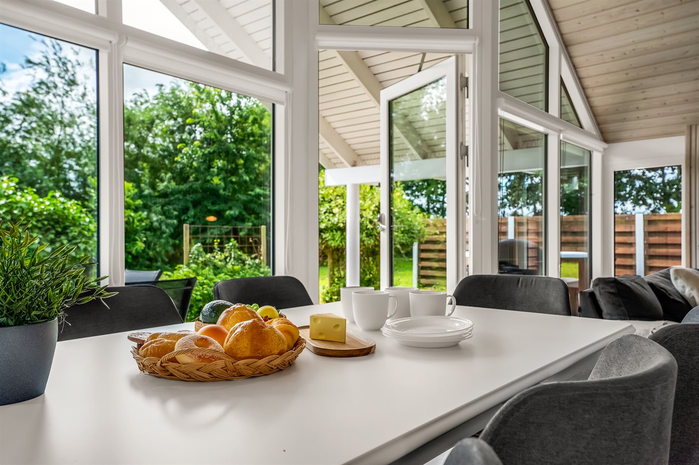 Urlaubsglück mit Hot Tub nahe Strand und Sonne in Marielyst - Bild 5