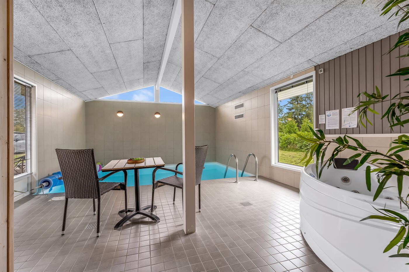 Wohlfühl-Oase mit Pool & Sauna – nur 600 m zum Strand - Bild 3