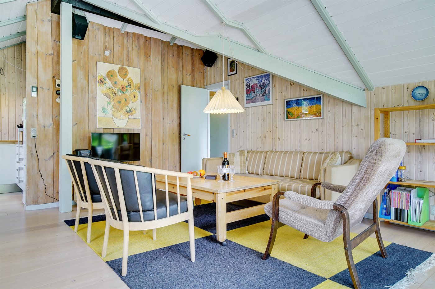 Marielyst: Gemütliches Ferienhaus mit Sauna & Meerblick - Bild 4