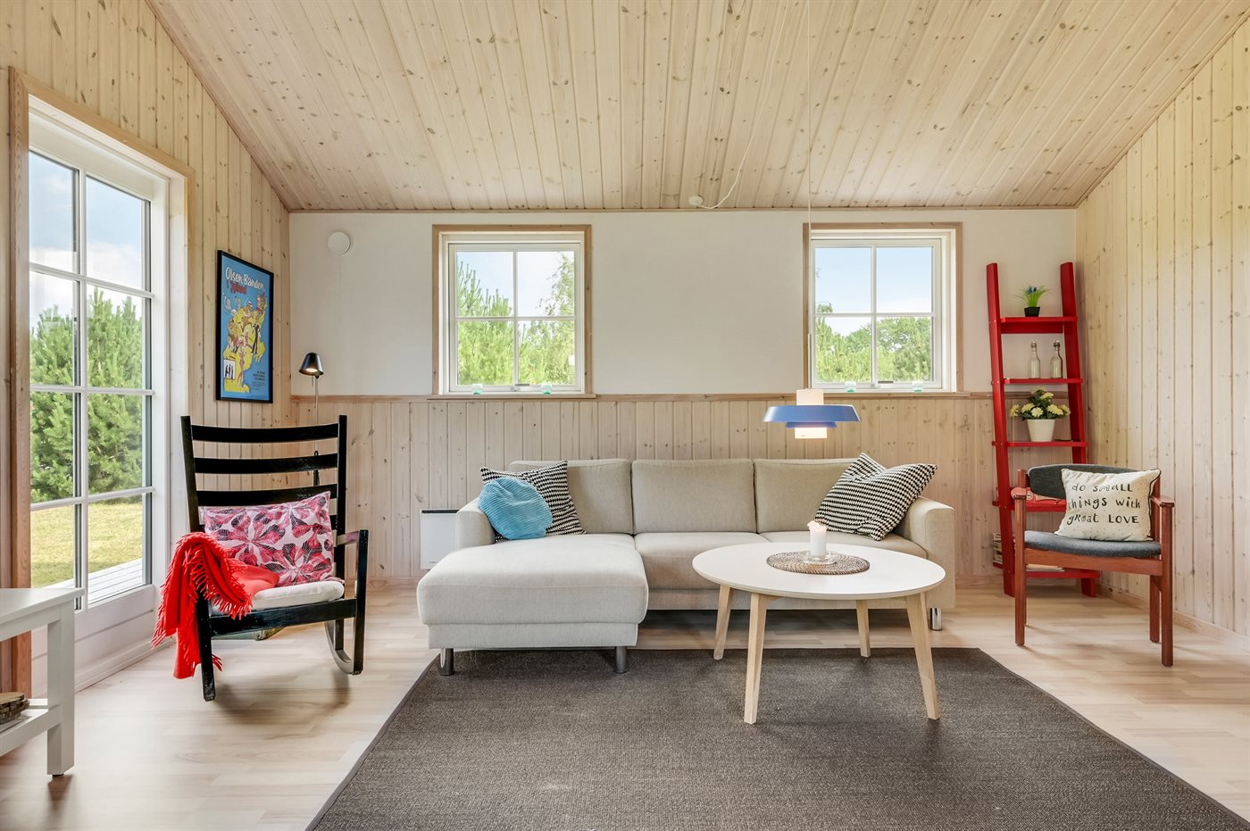 Entspanne im modernen Ferienhaus nur 1500 m vom Strand! - Bild 2