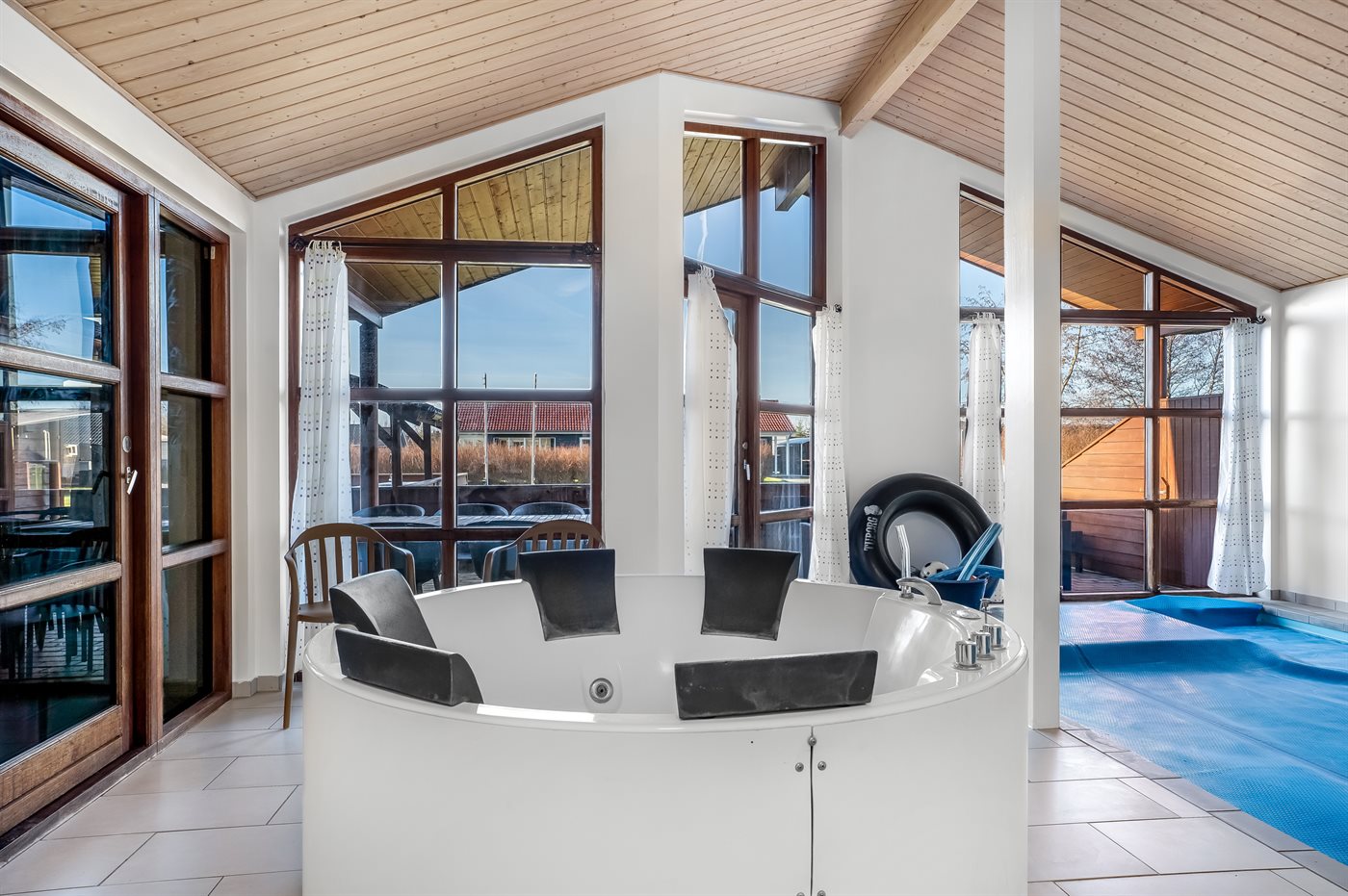 Familienparadies mit Pool und Sauna in Marielyst! - Bild 2