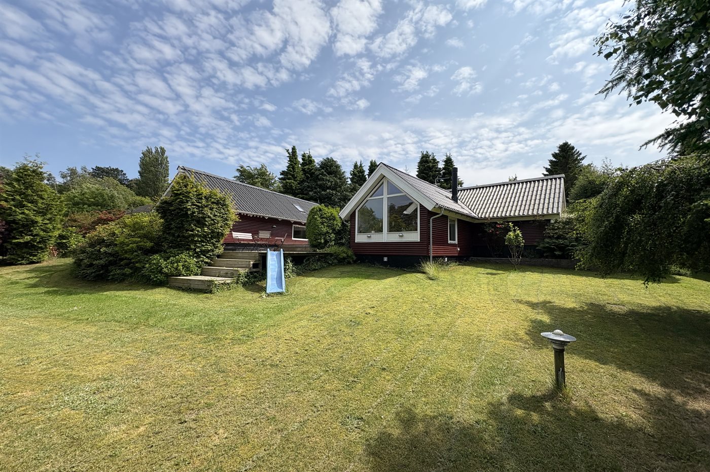 Gemütliches Ferienhaus mit Sauna &amp; großem Garten nahe Strand