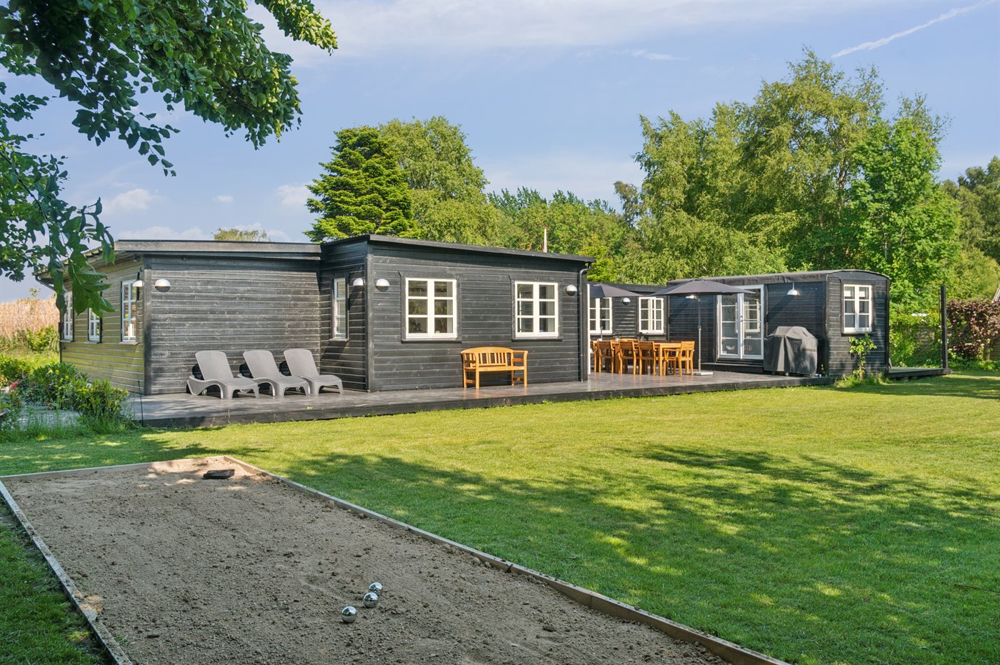 Großes Ferienhaus mit Sauna, Terrasse &amp; Meerblick in Ellinge Lyng