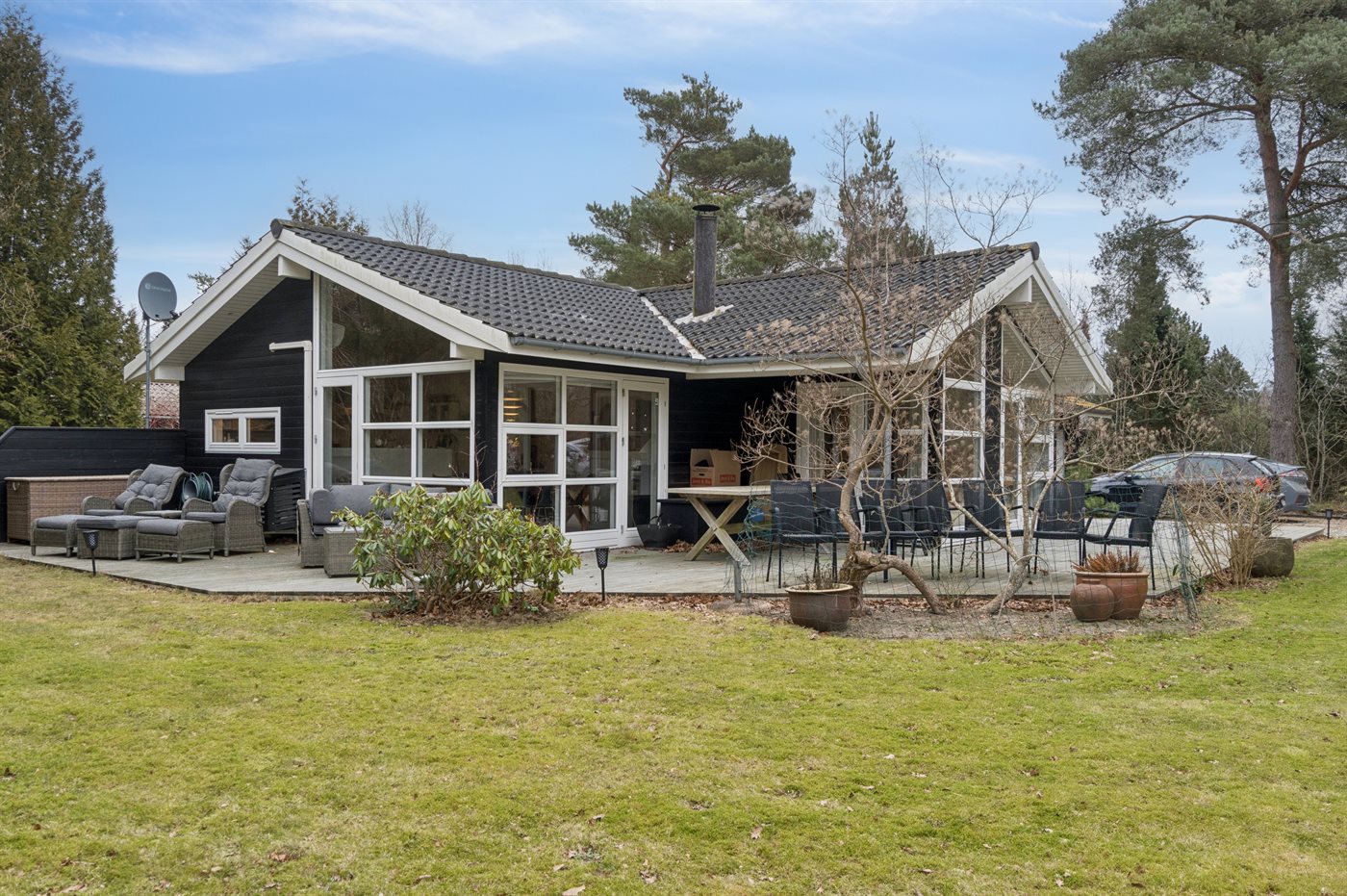 Wohlfühlhaus mit Sauna & Meerblick – nur 550 m zum Strand