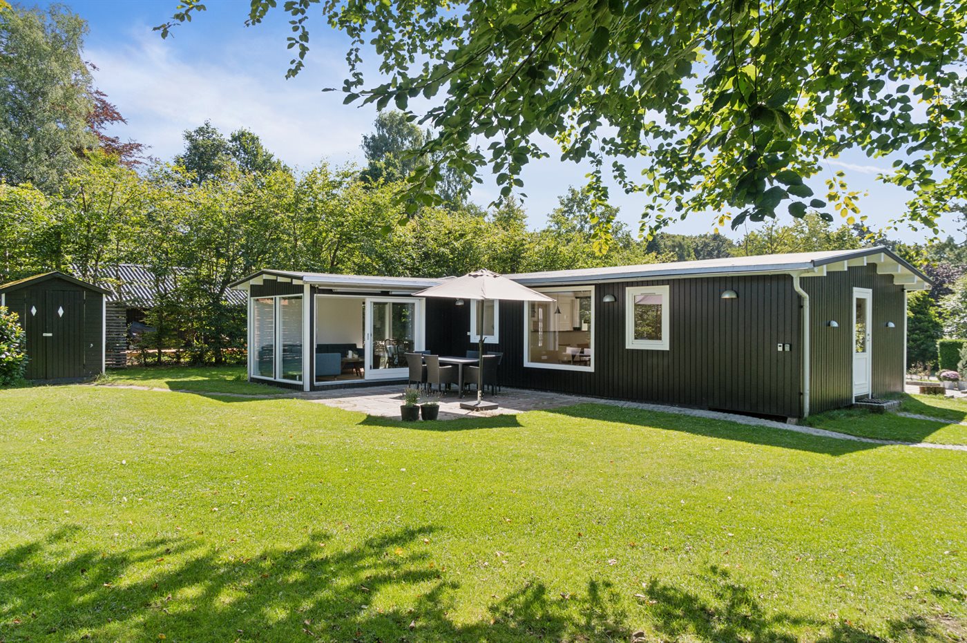 Gemütliches Ferienhaus mit Sauna und großem Garten in Hornbäk