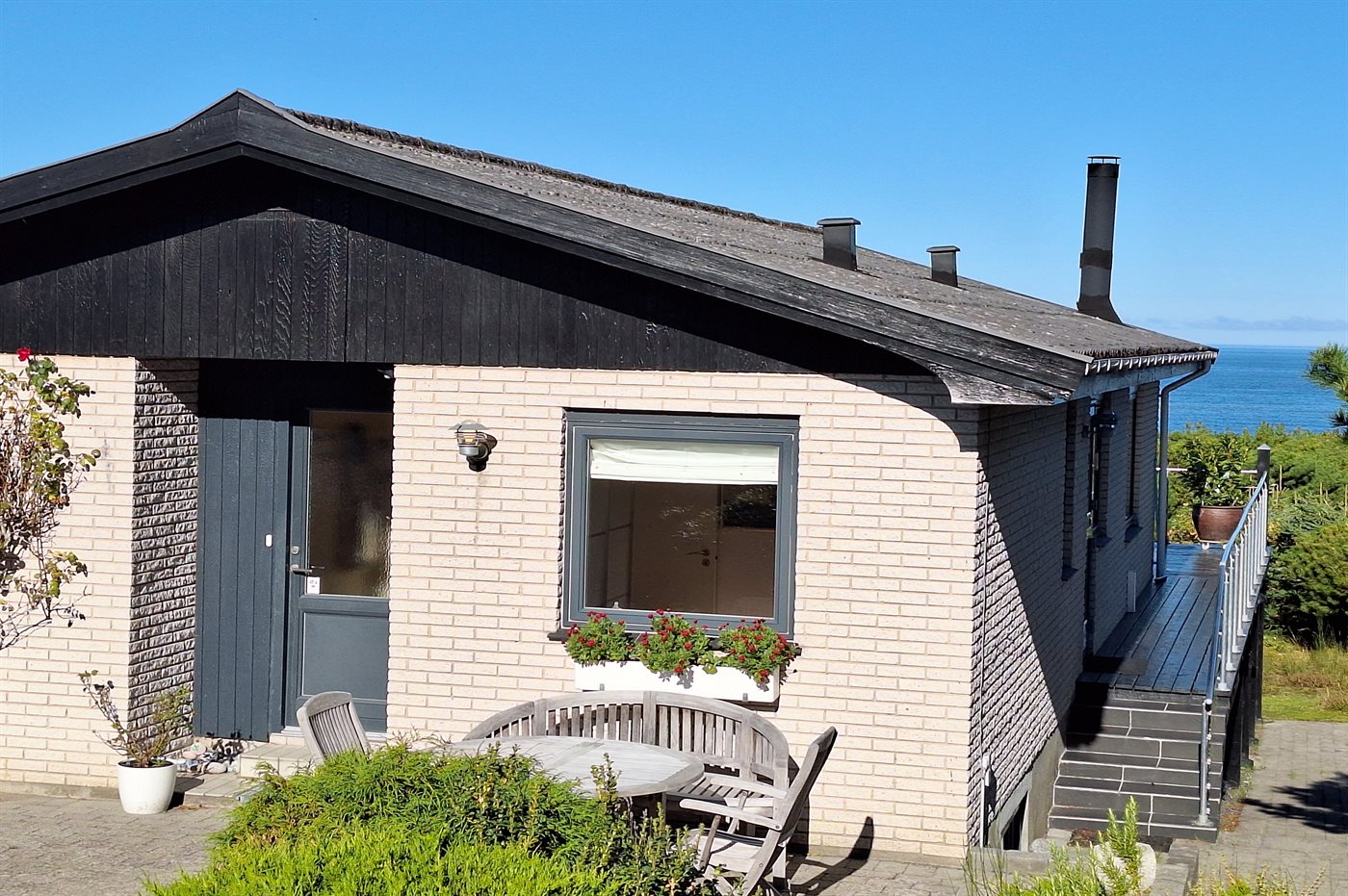 Strandhaus mit Sauna & Meerblick – Urlaub an Smidstrup Strand