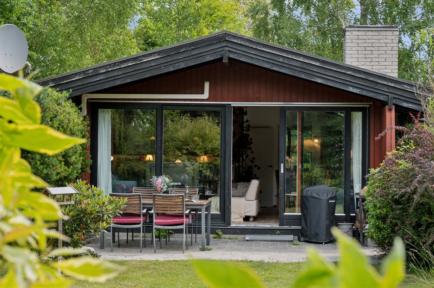 Wohlfühl-Oase mit Whirlpool und Meerblick nah am Vejby Strand