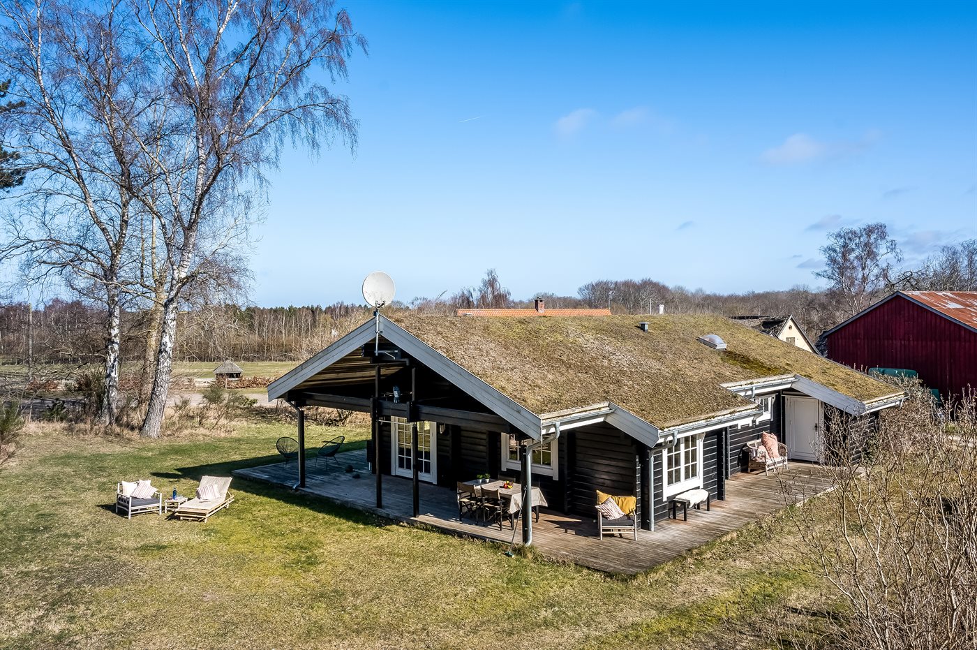 Ferienhaus mit Sauna, Kamin und großem Garten nahe Liseleje