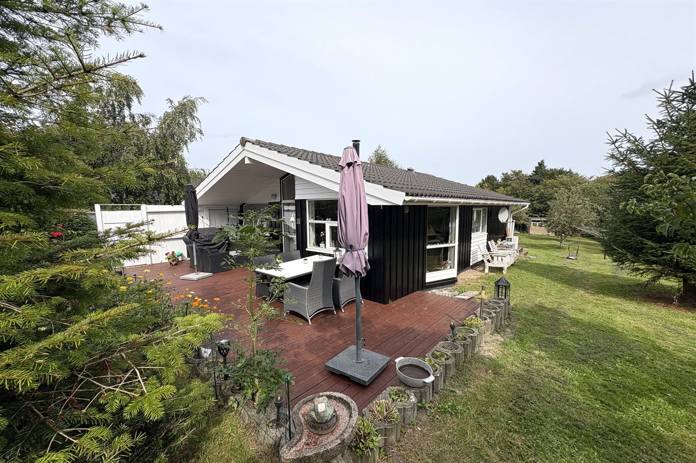Urlaubsglück mit Whirlpool, Sauna &amp; Meerblick auf Tuse Næs