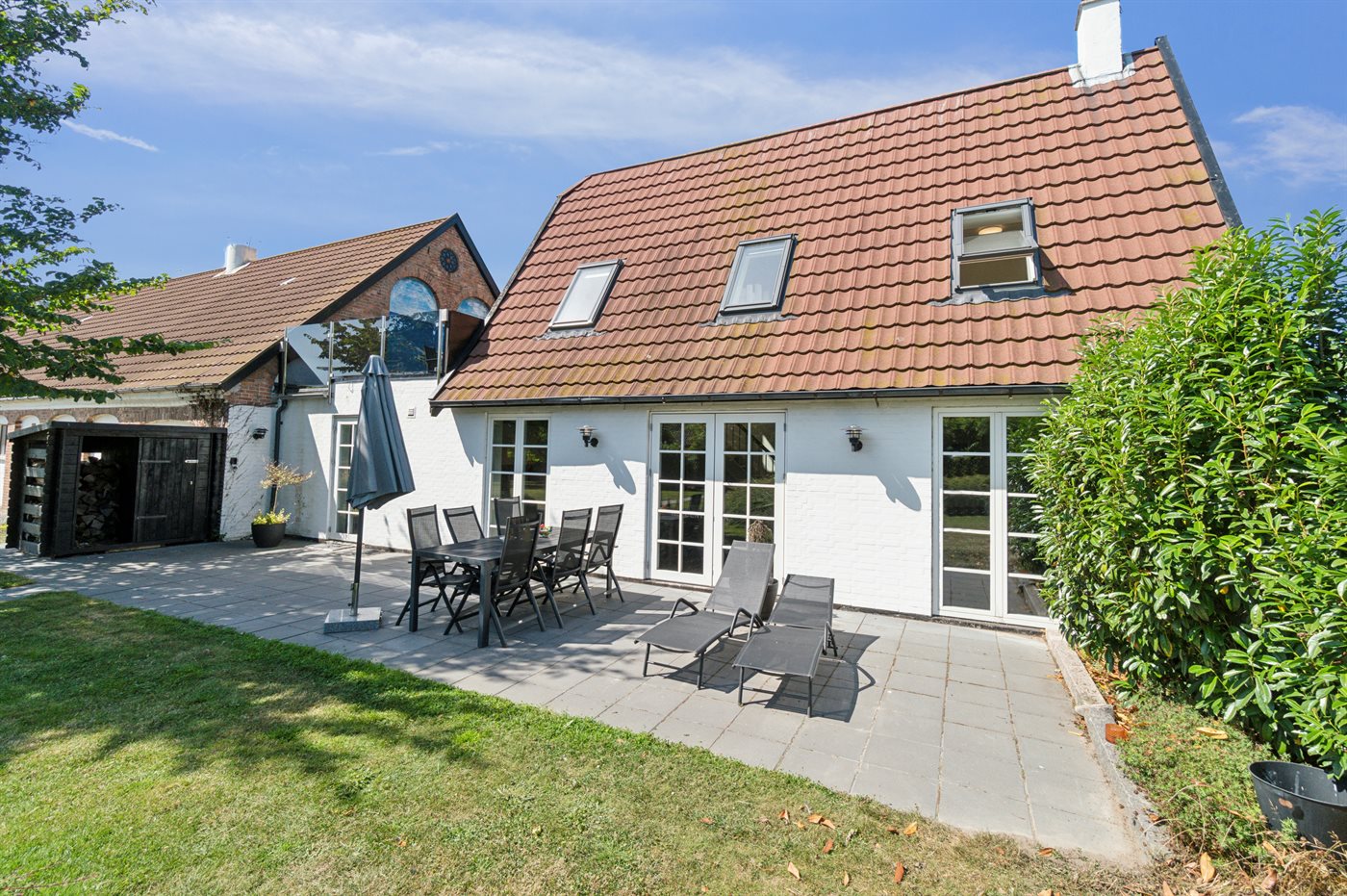 Strandnahes Ferienhaus mit Sauna, Kamin &amp; Meerblick in Arnager