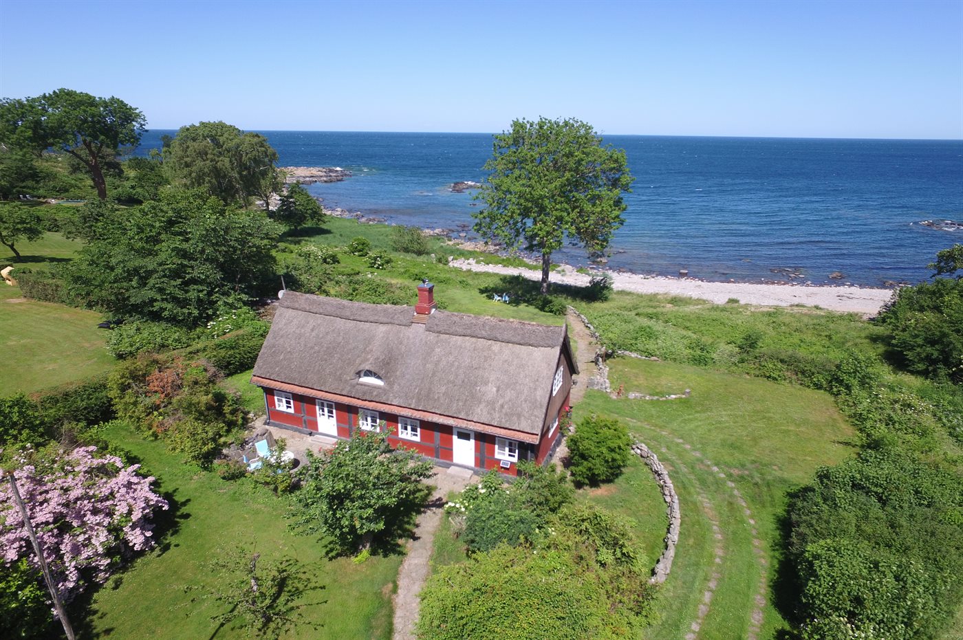 Reetdachidylle mit Sauna & Meerblick – Urlaub in Svaneke