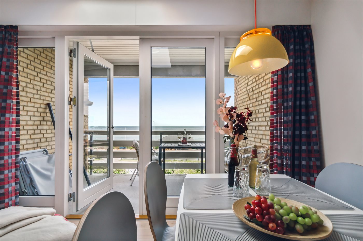 Urlaub mit Meerblick in Sandkås – Dein Traumferienhaus! - Bild 3