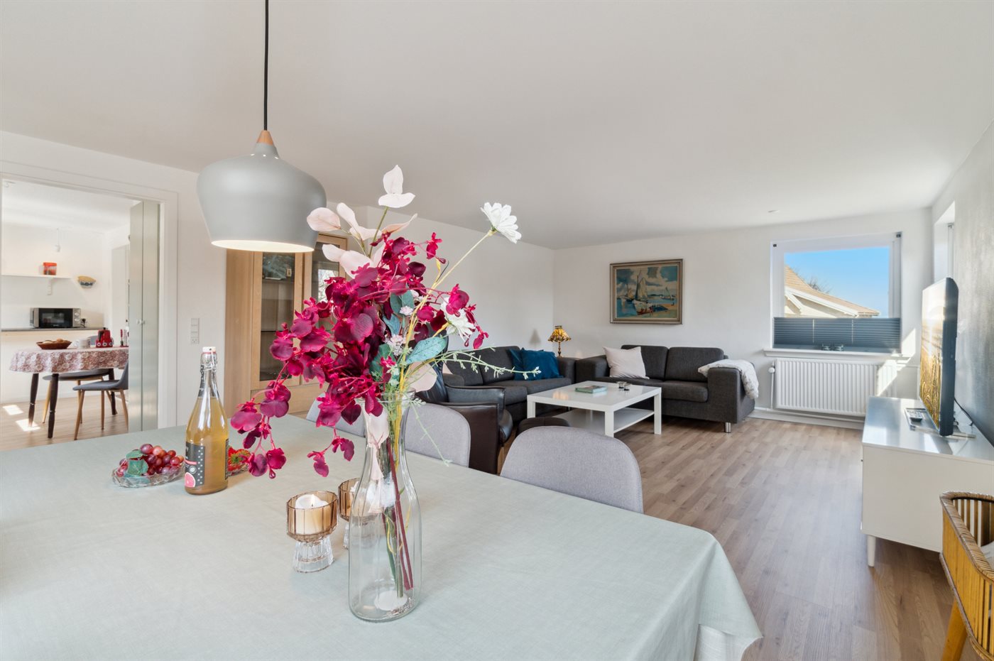 Urlaubsglück mit Meerblick: Dein Traumhaus in Sandkås - Bild 4