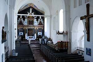 Ved Børglum Kloster finder I den enester privatejet kirk i Danmark Udsnit af kirkerum