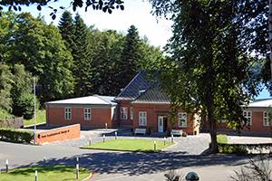 Det ser vackert ut och på platsen finns det en hel del historia Dansk Sygeplejehistorisk Museum sedd från utsidan