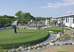 Spil minigolf i Funworld Funworld minigolf