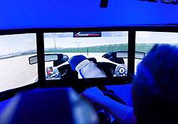 Kør race i simulator i Funworld Funworld raceroom