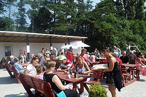 Gedesby Mølle Terrasse, wo Sie Ihr mitgebrachtes Essen genießen können Gedesby Mølle Terrasse
