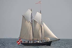 Maritimt Center Danmark tilbyder sejlture med skonnerten Meta Skonnerten Meta til havs